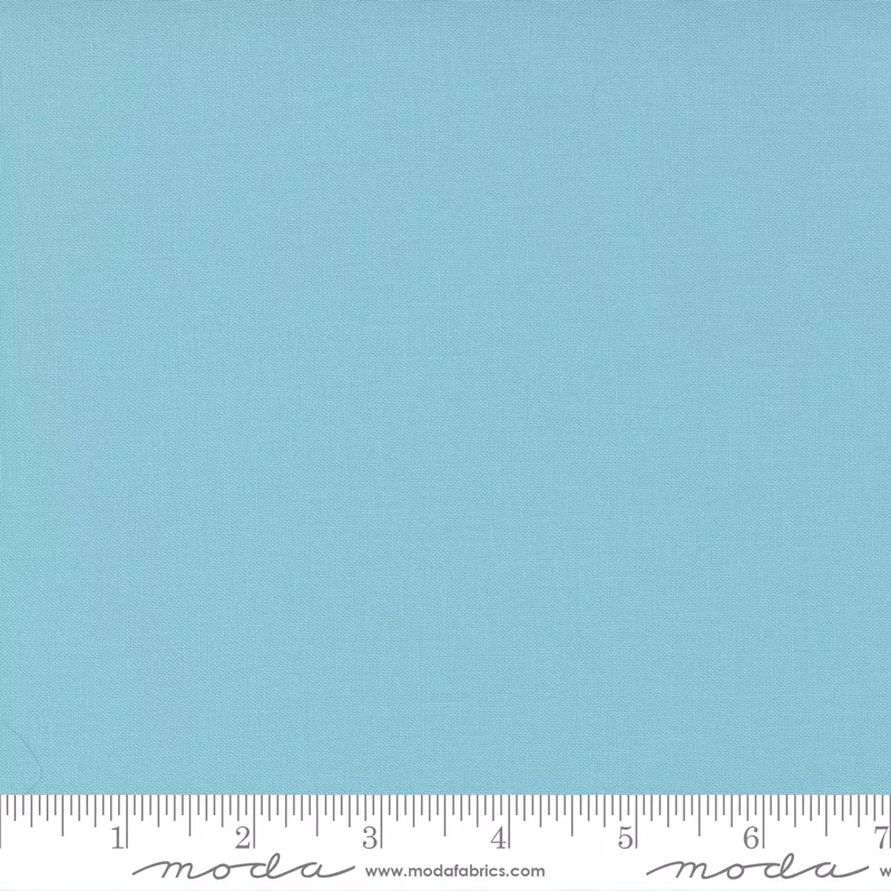 9900 84 Bella Solids Blue Raspberry
