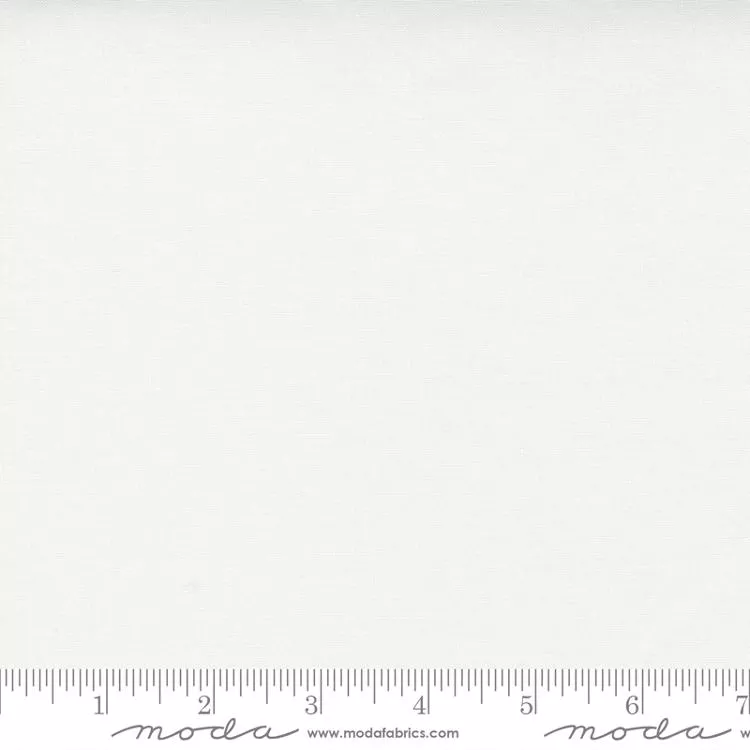 Bella Solids Off White 9900 200 Moda #1