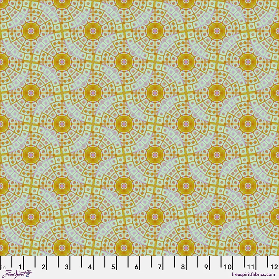 Chandelier Medium - Gold || Mosaic