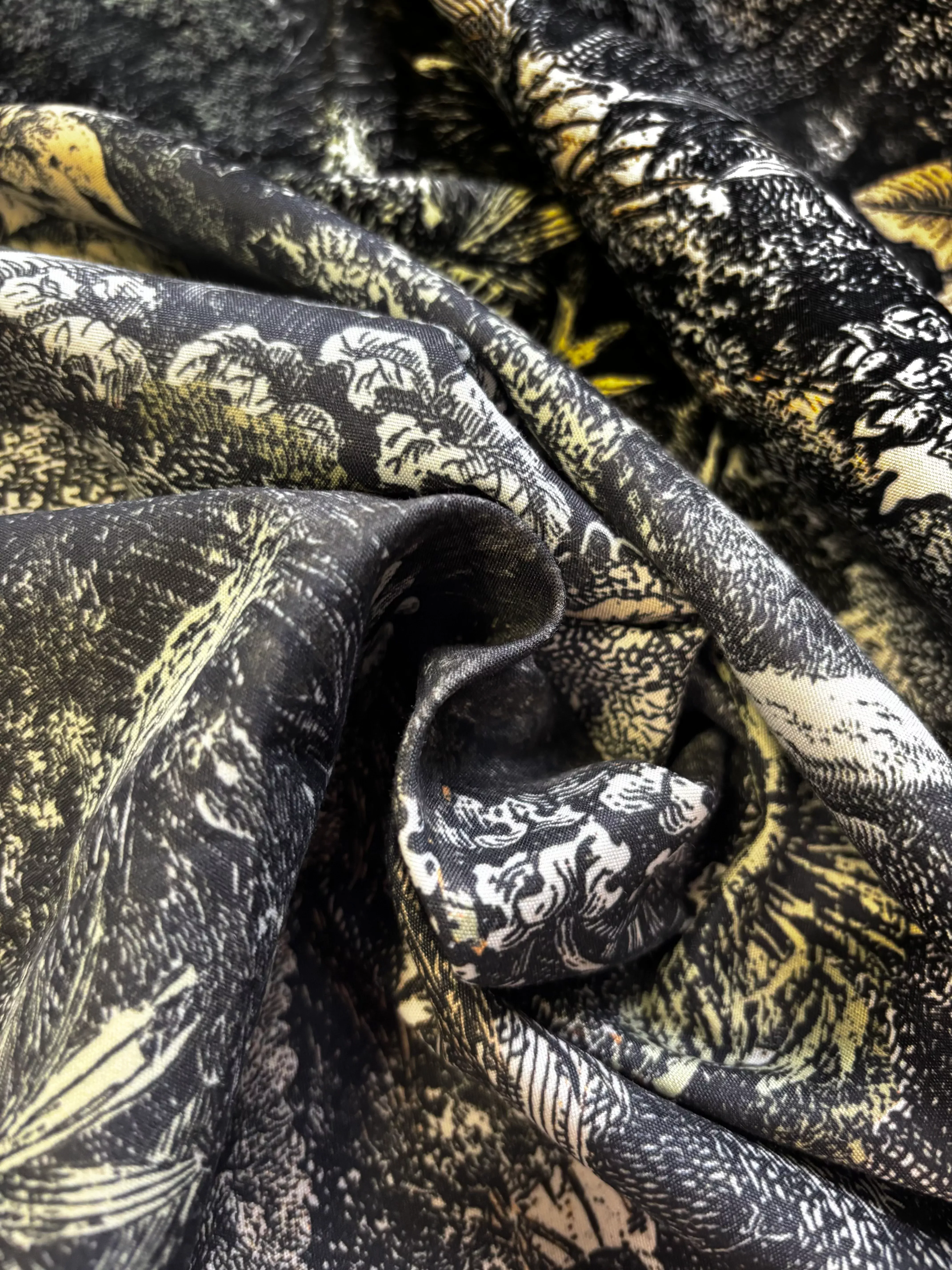 dark-nature-toile-microfiber Dark Nature Toile| Microfiber