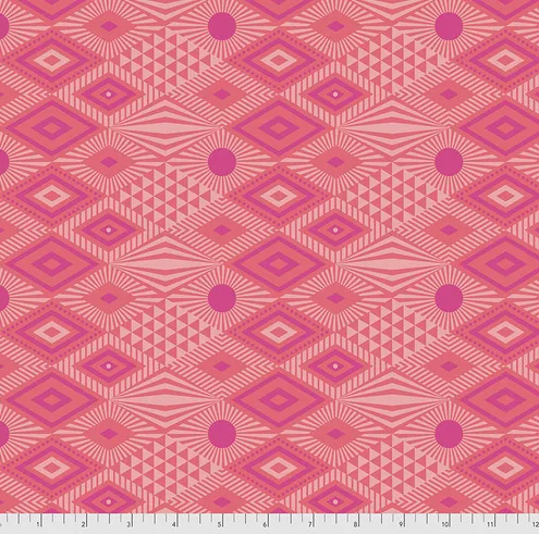 daydreamer-lucy-in-dragonfruit Daydreamer Lucy in Dragonfruit