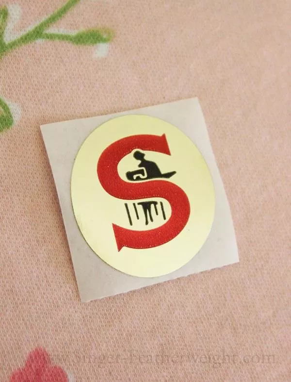 featherweight-badge-white Featherweight Badge for White