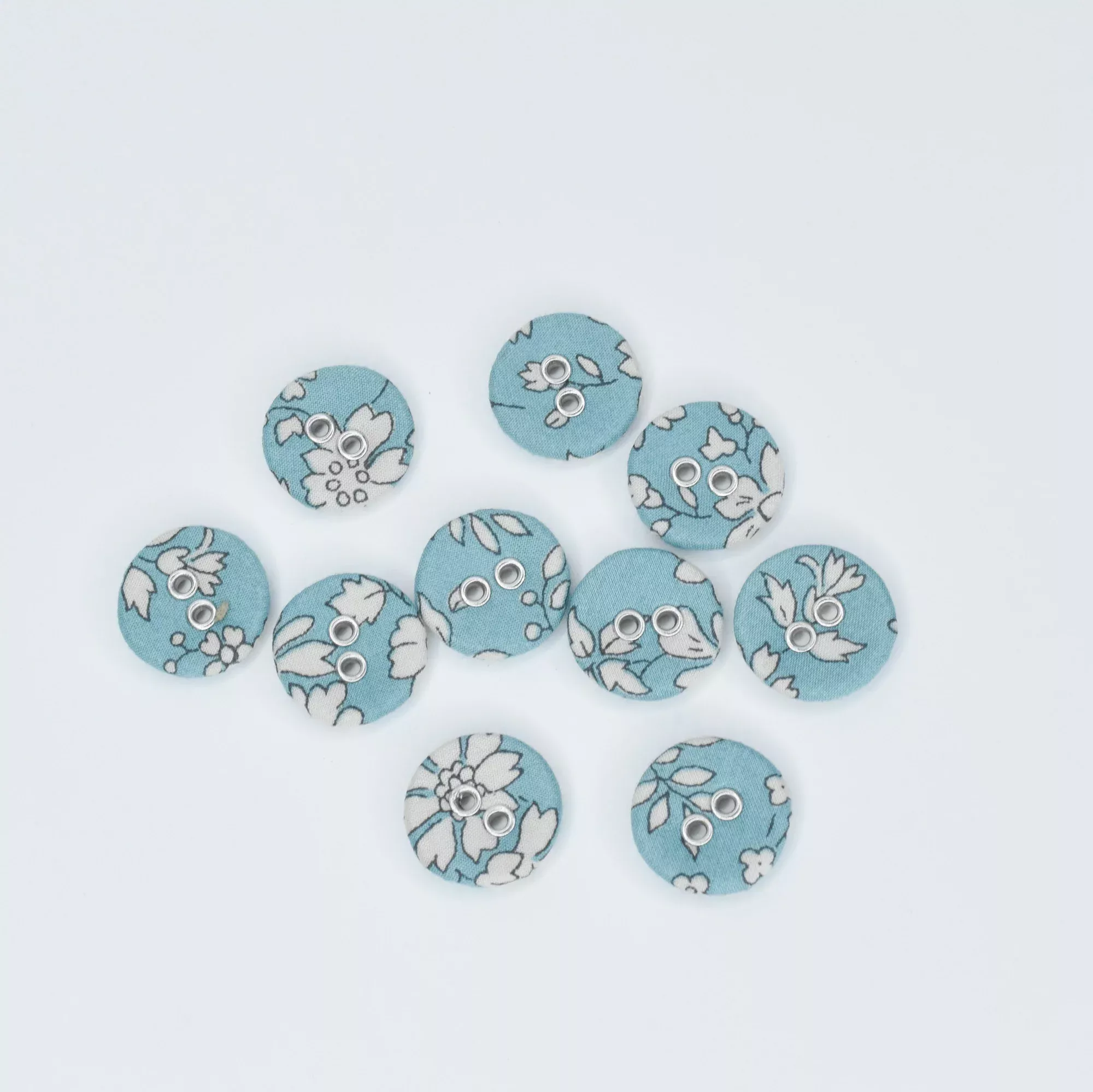 Liberty Button 16mm Capel N