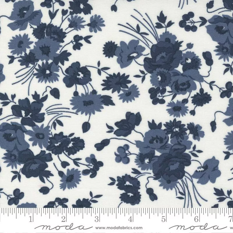 Nantucket Summer Cream Navy 55260 21
