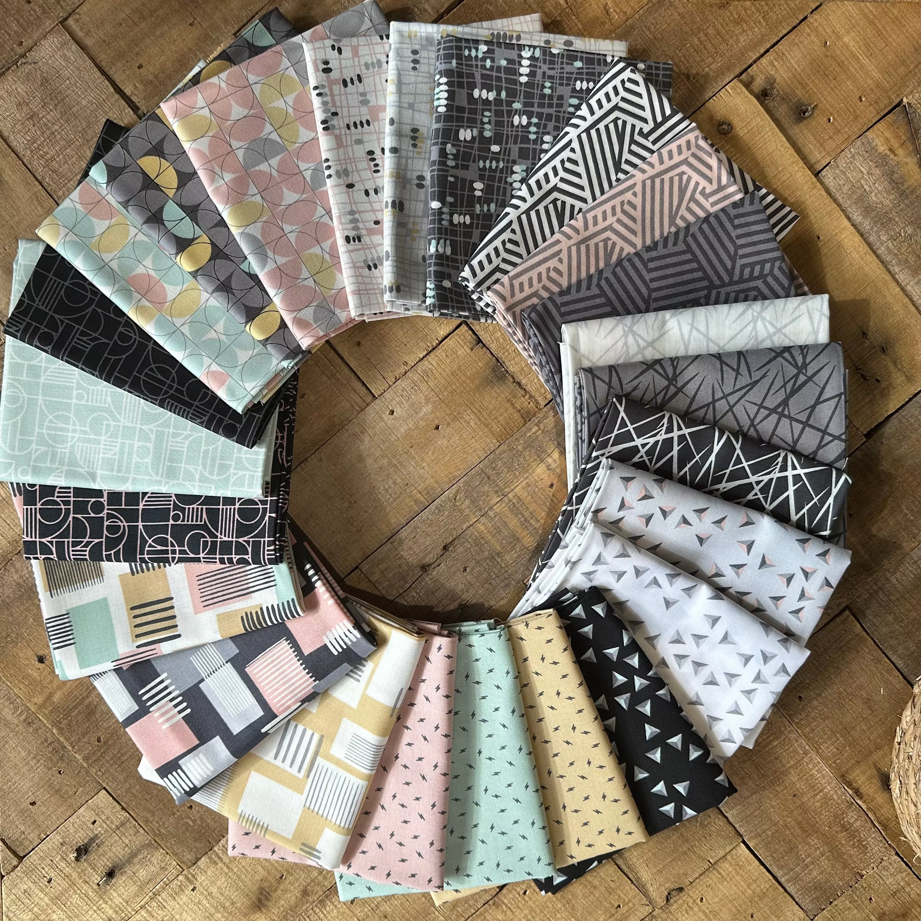 rancho-relaxo-fat-quarter-bundle Rancho Relaxo Fat Quarter Bundle